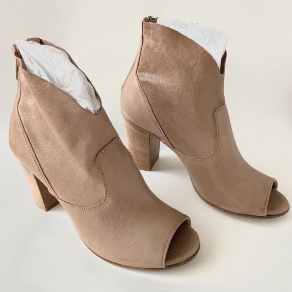 ITALY - Cordani Balero Peep Toe Block High Heel Ankle Bootie Taupe Leather Pumps - Picture 4 of 13